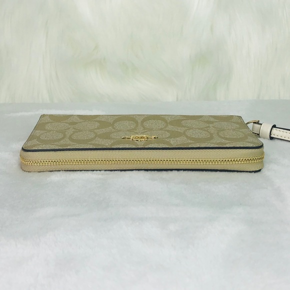 Coach Signature Large Phone Wallet - Picture 5 of 8